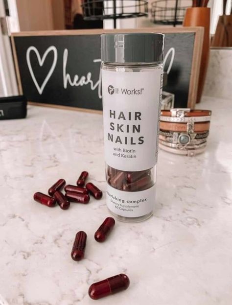 Hair And Nails Vitamins, It Works Marketing, Cracked Nails, It Works Distributor, Growing Your Hair Out, Nail Vitamins, It Works Products, 90 Day Challenge, Grow Long Hair