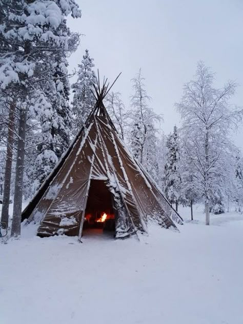 Another lavvu to give shelter from the snow. Snow Shelter, Snow Architecture, Bushcraft Shelter Winter, Valkyrie Norse, Finland Lapland Winter, Inuit Village, Snow Camping, Lapland Finland Santa Village, Finnish Lapland