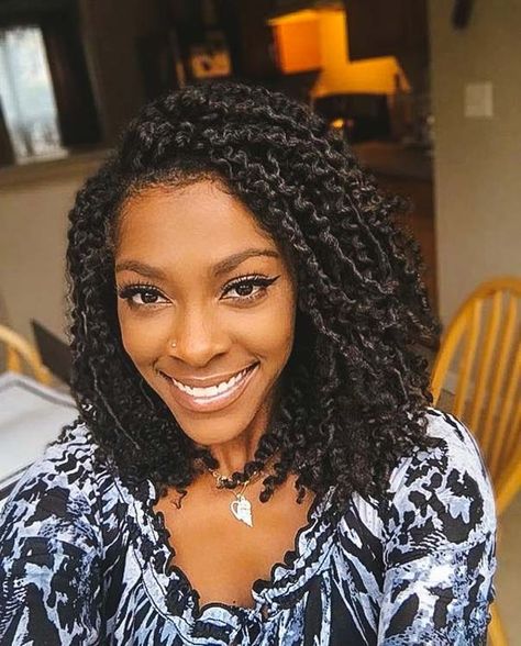 Passion Twists Are Here! 35 Photos That'll Make you Want Them | Un-ruly Cabello Afro Natural, Passion Twists, Curly Crochet Hair Styles, Natural Hair Twists, Twist Styles, Twist Braid Hairstyles, Pelo Afro, Hair Twist Styles, Crochet Braids Hairstyles