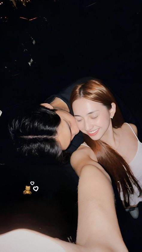 Rp Couple Port, Asian Couple Aesthetic, Picture Ideas With Boyfriend, Rpw Picture, Couple Port, Poses With Boyfriend, Selfie Couple, Couple Dance Videos, Asian Boyfriend