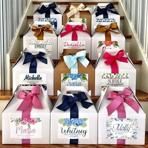 Bridal Planner, Bridesmaid Diy, Proposal Boxes, Top Wedding Trends, Bridesmaid Boxes, Wedding Giveaways, Bridesmaid Proposal Box, Bridal Party Proposal, Bridesmaid Proposal Gifts