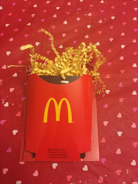 Teacher thank you.  McDonald's gift card in small fry package with yellow filler paper. Mcdonald’s Gift Basket, Mcdonalds Gift Ideas, Mcdonalds Gift Card Ideas, Fast Food Gift Card Basket, Fast Food Gift Card Ideas, Healthy Mcdonalds Options, Mcdonalds Christmas, Gift Card Basket, Vegan Mcdonalds