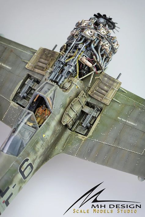 Revell Model Kits, Luftwaffe Planes, Fw 190, Wwii Fighter Planes, Scale Model Building, Aircraft Model Kits, Wwii Airplane, Aircraft Painting, Sci Fi Models