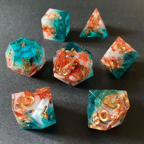 Pretty Dnd Dice, Dnd Dice Aesthetic, D&d Dice, Diy Resin Dice, Dice Ideas, Cool Dnd Dice, Dice Making, Pretty Dice, Dice Goblin