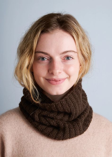 Mistake Rib Cowl In Simply Yak - Purl SohoPurl Soho Snood Knitting Pattern, Knit Cowl Pattern Free, Crochet Neck Warmer, Crochet Kids Hats, Cowl Knitting Pattern, Purl Soho, Free Knitting Patterns, Cowl Scarf, Scarf Knitting Patterns