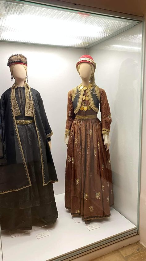 Traditional Turkish Dress, Turkish Fashion Traditional, Turkish Traditional Dresses, Traditional Turkish Clothing, Ottoman Clothing, Turkish Clothes, Greek Traditional Dress, Turkish Clothing, Greek Costume