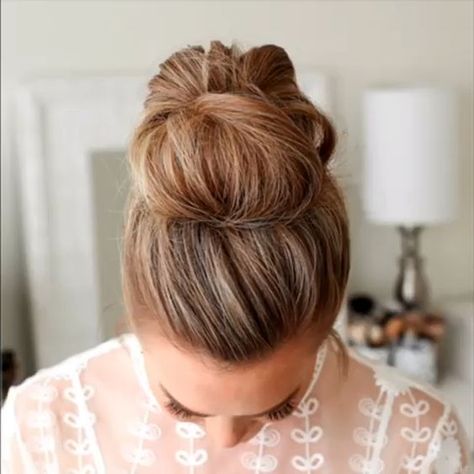 Hairstyle Latest, Volumizing Hair Products, Formal Hair Styles, Diy Updo, Messy Hair Updo, Hairstyle Updo, Volumizing Hair, Hairstyle For Women, Hairstyle Long