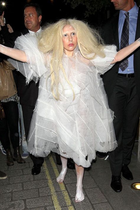 Lady Gaga Goes For The Ghoul � Sans Shoes In Berlin #Refinery29 Lady Gaga Heels, Lady Gaga Live, Lady Gaga Shoes, The Ghoul, White Tulle Dress, Lady Gaga Pictures, No Shoes, Crazy Outfits, Super High Heels