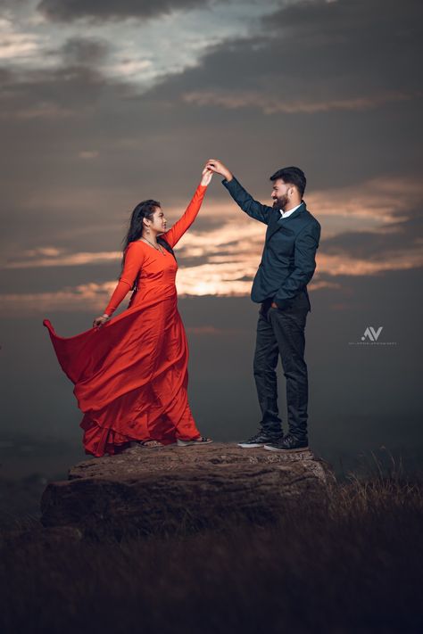 Pre Wedding Photoshoot Outdoor Dresses, Reception Stills, Love Poses, Prewedding Poses, Pre Wedding Photoshoot Beach, Titanic Dress, Headphones Art, Pre Wedding Photoshoot Props, Indian Wedding Poses