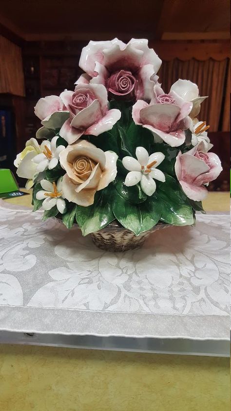 Capodimonte Porcelain, Porcelain Roses, God Is Great, Naples Italy, Pink Blue Yellow, Porcelain Flowers, Beautiful Dishes, Pastel Shades, Antique Porcelain