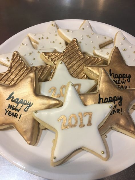 New Years Cookies Decorated 2024, New Years Sweets, New Year Eve Cookies, New Year Decorated Sugar Cookies, New Year’s Eve Cookies 2023, Cookies For New Years, New Years Eve Cookie Ideas, New Years Iced Cookies, New Years Cutout Cookies