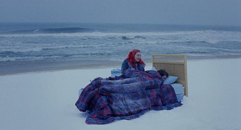 Snow Movie, Meet Me In Montauk, Michel Gondry, Eternal Sunshine Of The Spotless Mind, Movie Shots, Film Studies, Movie Screen, Film Inspiration, Jim Carrey