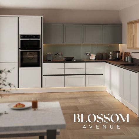 The narrow frame Shaker door style Oakham Bella door has arrived in the colour of Supermatt white. Be one of the first to have this new design in your home. Fitted Kitchens, Shaker Door Styles, Handleless Kitchen, Kitchen Company, Fitted Kitchen, Bedroom Studio, Kitchen Range, Kitchen Views, Kitchen Fittings