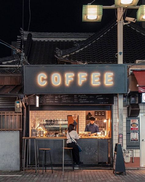 ᴄᴏꜰꜰᴇᴇ & ᴄᴀꜰᴇ ɢᴜɪᴅᴇ on Instagram: “Drip & Drop. I've been championing International coffee shops this month. One from my list of Japanese cafes to visit is Drip & Drop.…” Korean City Aesthetic, Korean City, Korean Cafe, Drip Drop, South Korea Seoul, Coffee Shop Aesthetic, Coffeehouse, Coffee Shop Design, Aesthetic Japan