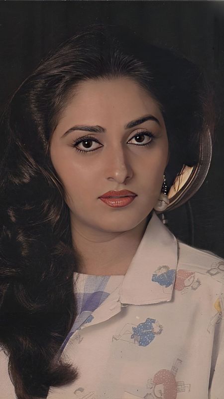 Jayaprada Old Pics, Raveena Ravi, Jaya Prada, Rekha Actress, Old Film Stars, Wallpaper For Android, Old Film, Aamir Khan, Old Is Gold