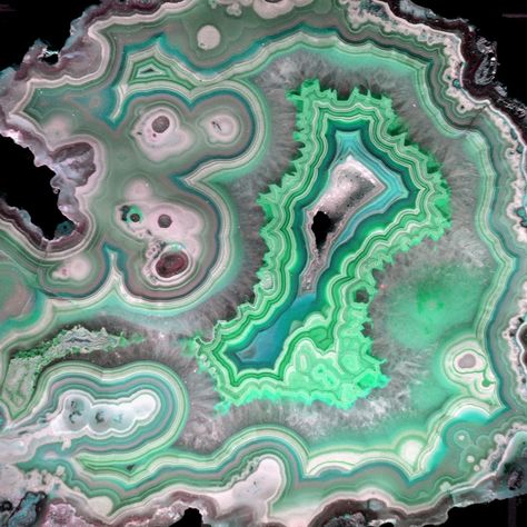 Agate Mineral Geode Slice Stock Malachite Rehue by aegiandyad Geode Wallpaper, Geology Museum, Agate Art, Malachite Green, Geode Art, Geode Slice, Rock Minerals, Purple Agate, Collage Background