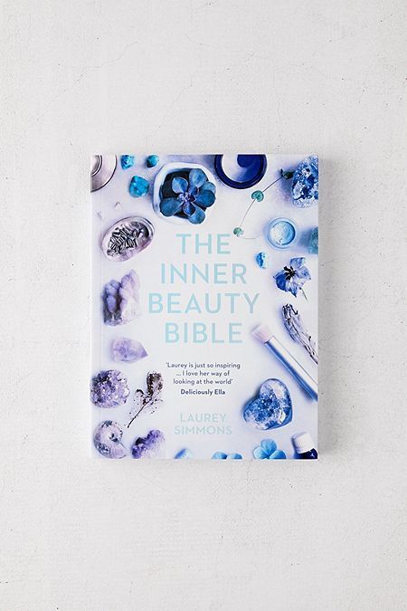 Diy Old Books, Beauty Bible, Nourish Your Soul, Beauty Rituals, Beautiful Book Covers, Motivational Books, Ancient Beauty, Best Skincare, Table Books