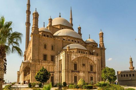 Cairo Citadel, Hidden Passage, Cape Coast, European Castles, Egypt Tours, American Colonies, Pyramids Of Giza, Cairo Egypt, Medieval Castle