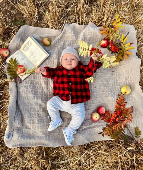 Two Month Old Photoshoot Ideas, Apple Picking Photoshoot Baby, One Month Old Baby Pictures September, Apple Picking Baby Pictures, Apple Photoshoot Baby, September Photoshoot Ideas Baby, Baby Apple Picking Pictures, 1 Month Old Baby Pictures Boy Photo Ideas 1 Year, Baby Fall