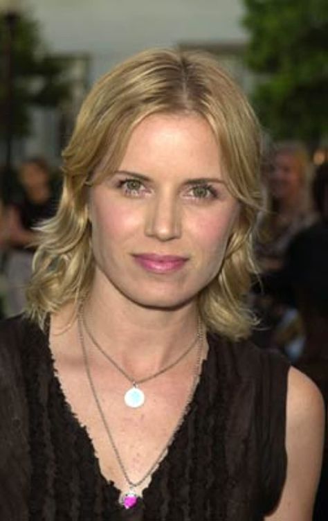 Kim Dickens Kim Dickens, Twd Family, Hollow Man, The Blind Side, The Beginning Of The End, Home For Peculiar Children, Gone Girl, Fear The Walking Dead, Comedy Films