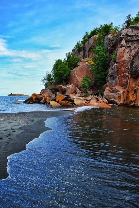 You don't have to leave the Midwest to visit a black sand beach! Along Lake Superior you will find Black Beach on Minnesota’s North Shore, unlike anything else in the state. Things To Do In Minnesota | Minnesota Beaches | Minnesota Black Beach | Lake Superior Beaches | Minnesota Day Trips | Beaches | MidWest Travel | US Travel | Black Sand Beach The North Shore Minnesota, Black Sand Beach Minnesota, Up North Minnesota, Mn North Shore, Minnesota Beaches, Black Beach Minnesota, North Shore Lake Superior, Lake Superior Minnesota, Lake Superior Aesthetic