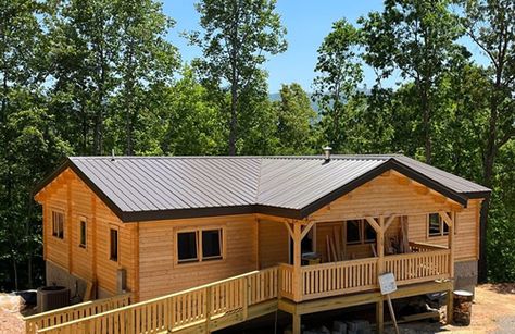 Assemble this 3-Bedroom, 2-Bath 1245 square foot log cabin kit in 8 days or less. – Project Small House Accessible Homes, Cabin Projects, Small House Kits, Diy Cabins, Farm Cabin, Nice Houses, House Kits, Cottage Plans, Barn House Design