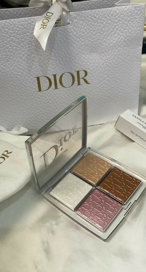 Dior Backstage Glow Face Palette, Rosa Make-up, Soft Make-up, Boho Makeup, Best Makeup Brands, Dior Backstage, Gene False, Glow Face, Face Palette