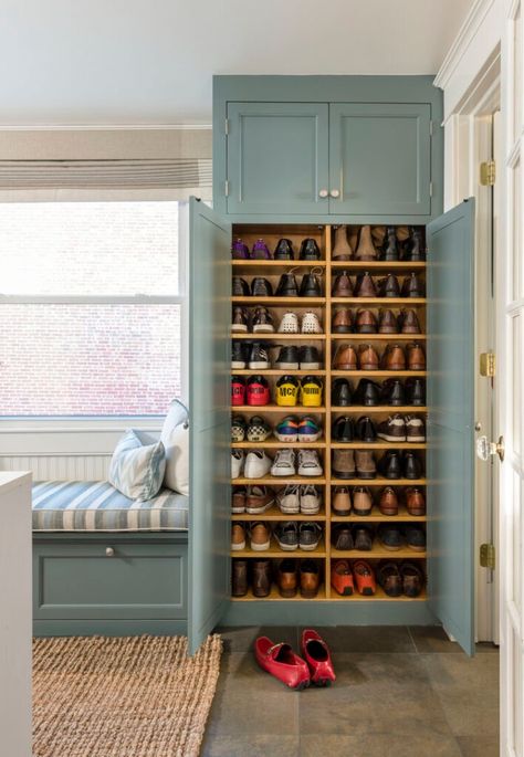 Say goodbye to shoe clutter and hello to seamless style. Ingenious ideas for maximizing space, from built-in shelves to sleek cubbies and clever compartments. Whether you have a small entryway or a spacious mudroom, these stunning storage solutions will keep your family's footwear in perfect order. #mudroommakeover #shoestorage #organizedliving" Storage Ideas For Small Rooms, Mudroom Remodel, Mudroom Entryway, Mudroom Decor, Mudroom Laundry Room, Mud Room Storage, Mudroom Design, Entrance Modern, Entryway Storage