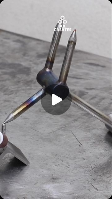 Welding Hacks, Simple Welding Projects, Metal Bending Tools Ideas, Welding Projects To Sell, Metal Crafts Diy, Home Made Tools, Art Fer, Machining Metal Projects, Welding Crafts