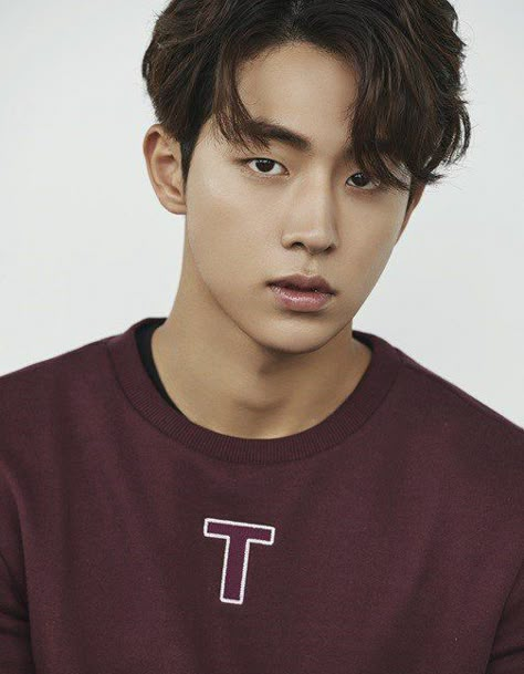 Nam Joo Hyuk perfects the sporty boyfriend look for 'UGIZ' | allkpop.com Korean Men Hairstyle, Lee Hyun Woo, Joon Hyuk, Nam Joo Hyuk, Korean Male Actors, Yoo Ah In, Nam Joohyuk, Asian Man, Septième Art