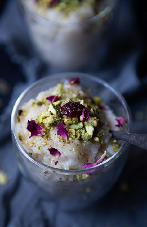 Rose and Pistachio Rice Pudding Rose And Pistachio, Vegan Rice Pudding, Being A Minimalist, Be A Minimalist, Vegan Brunch Recipes, Live With Less, Chocolate Chia Seed Pudding, Creamy Rice Pudding, Pistachio Recipes