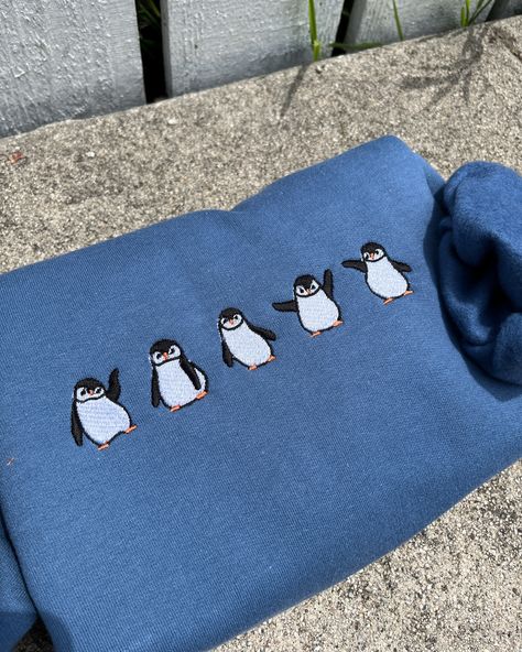 Penguin Sweatshirt, Embroidered Penguin, Penguin Embroidery, Soft Boy Aesthetic, Penguin Sweater, Animal Sweater, Cute Gifts For Friends, Animal Sweatshirt, Sweater Cute