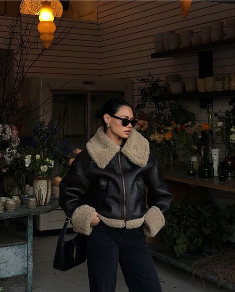 Faux Jacket Outfit, Osaka Winter, Faux Leather Jacket Outfit, Faux Fur Coat Outfit, Leather Jacket Outfit Winter, Michelle Infusino, Faux Fur Coats Outfit, Leather Jacket Winter, Dinner Outfits Winter