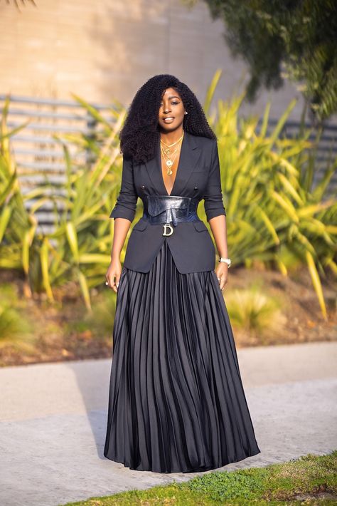 Ball Gown Skirt Outfit, Pleated Maxi Skirt Outfit, Maxi Skirt Outfit, Structured Blazer, Doll Blouse, Maxi Skirt Outfits, Pleated Maxi Skirt, Fall Inspo, Classy Dress Outfits