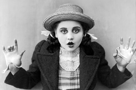 Look Like A Silent Film Star Bebe Daniels, Silent Films, Lillian Gish, Wonderful Wizard Of Oz, Blithe Spirit, Harold Lloyd, Silent Film Stars, Mystery Party, The Wonderful Wizard Of Oz