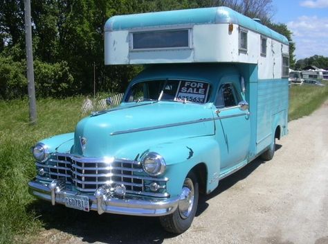 Vintage Motorhome, Classic Campers, Old Campers, Vintage Rv, Vintage Campers Trailers, Car Camper, Cool Campers, Retro Campers, Camper Caravan