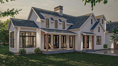 Modern-farmhouse House Plan - 4 Bedrooms, 3 Bath, 3299 Sq Ft Plan 52-517 Courtyard Garage, Farmhouse Style House Plans, Modern Farmhouse Exterior, Casa Exterior, Farmhouse House, Farmhouse Plan, House Plans Farmhouse, House Things, Modern Farmhouse Plans