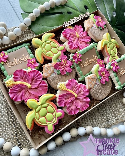 Give me all the Hawaiian tropical cookies!! I’m a beach girly through and through, so it was a huge pleasure making this set for my sweet client! 🌺🌴 . . . #tropicalcookies #hawaiiancookies #beachcookies #twinklestartreats #cookiesforoccasion #cookiedecorating #decoratedcookies #royalicing #royalicingcookies #edibleart #cookieart #cookiedecorator #cookier #decoratedsugarcookies #instacookies #sugarcookies #sugarcookiesofinstagram #cookies #houstontx #houstoncookies #cypresstx #cypresscookies #... Hawaiian Theme Cookies, Hawaiian Christmas Cookies, Margaritaville Cookies, Hawaiian Cakes, Tropical Cookies, Luau Cookies, Hawaiian Cookies, Royal Cookies, Hawaiian Baby Showers