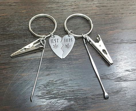 Heart Key Chain, Heart Key, Heart And Key, Best Bud, Heart Keychain, Keychain Set, Birthday Gift Ideas, Key Chains, Heart Charm