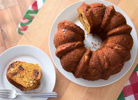 Fresh banana joins Greek yogurt, pumpkin puree, dark chocolate, and walnuts for flavor and texture in this easy Bundt® cake. Pumpkin Bundt Cake Recipes, Banana Bundt Cake, Banana Bundt, Pumpkin Bundt, Easy Bundt Cake, Pumpkin Bundt Cake, Banana Cake Recipe, Pumpkin Banana, Overripe Bananas