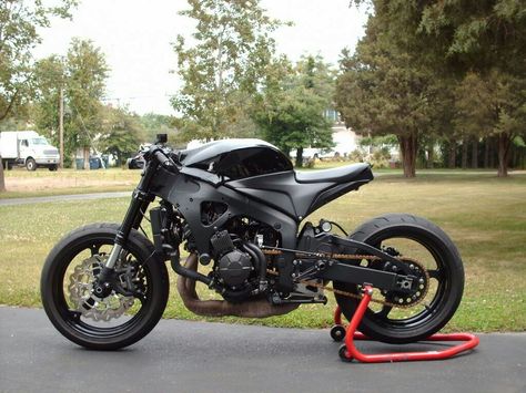 CBR 600RR Streetfighter. Cbr600rr Custom, Street Fighter Motorcycle, Honda Scrambler, Street Fighters, Honda Vfr, Cbr 600rr, Custom Sport Bikes, Ducati Motorcycles, Honda Cbr600rr