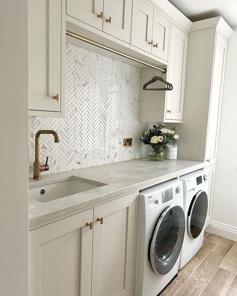 Multi Use Laundry Room, Upstairs Utility Room, Small Laundry Room No Window, Emily Norris Kitchen, Galley Utility Room, Laundry Room Design Ideas Layout, Laundry Room No Window, Laundry Hallway Ideas, Large Utility Room Ideas