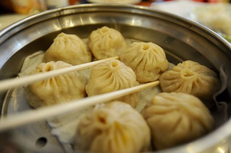 Boston Food Bucket List: Iconic Places to Eat & Food to Try - Thrillist Dolsot Bibimbap, Beef Dumplings, Food Bucket List, Indian Pudding, Boston Food, Food To Try, Recipe Icon, Lobster Roll, Eat And Drink