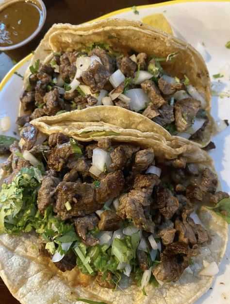 Street Taco Recipe, Steak Tacos, Mexican Kitchens, Street Tacos, Food Babe, Food Board, Carne Asada, Food Goals, Deep Dish