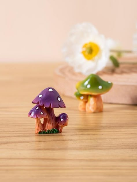 Mushroom Centerpiece, Polymer Clay Bottle, Mushroom Things, Fantasy Clay, Clay Plants, Clay Bottle, Mini Sculptures, Polymer Clay Mushroom, Creative Project Ideas