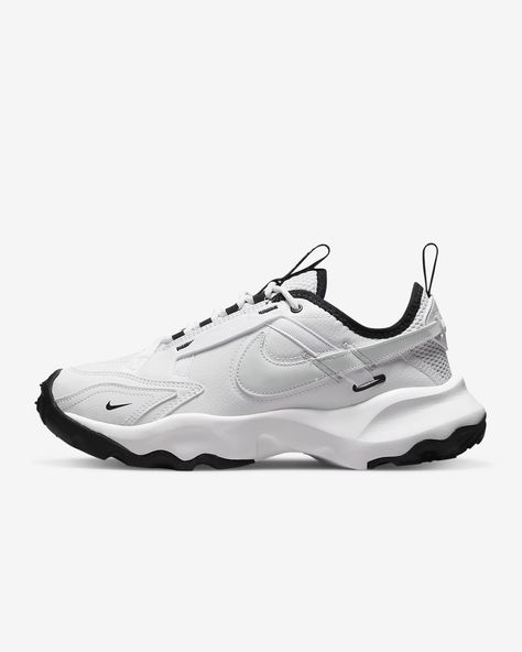 Nike TC 7900 Women's Shoes. Nike UK Nike Tc7900, Sneakerhead Room, Casual Walking Shoes, Nike Shoes (men), Pretty Shoes Sneakers, Tenis Nike, Nike Models, Nike Id, Current Fashion