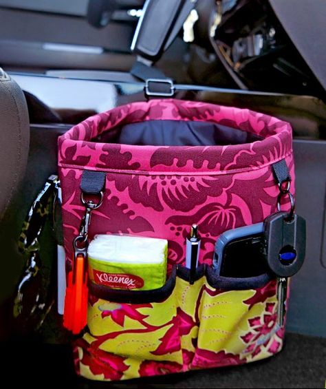 Ultimate Car Caddy - FREE Sewing Pattern - Nana's Favorites Car Caddy, Diy Sewing Gifts, Car Trash Bag, Car Owner, Sewing Projects Free, Sewing Machine Projects, Secret Pocket, Free Sewing Pattern, Sew Ins