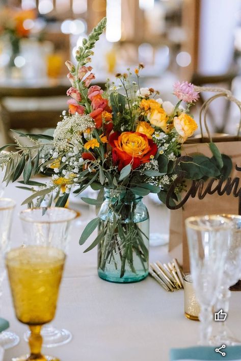 Jelly Jar Flower Arrangements, Fall Flower Centerpieces Mason Jars, Mason Jar Fall Flower Arrangements, Western Floral Centerpieces, Mason Jar Floral Centerpieces, Mason Jar Arrangements Floral, Mushroom Floral Arrangement, Fall Wildflower Wedding Theme, Wildflower Centerpiece Wedding