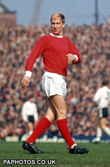 bobby charlton 1968 Jack Charlton, Michel Platini, 1966 World Cup, Bobby Charlton, Franz Beckenbauer, Manchester United Legends, Johan Cruyff, Manchester United Players, Manchester United Football Club