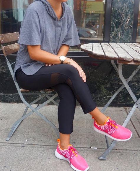 Athleisure How to Buy Athletic Shoes at Half the Price → Tennis Shoes Outfit Work, Athletic Shoes Outfit, Tennis Shoes Outfit, Sneakers Fashion Outfits, Legging Outfits, Workout Attire, Athleisure Outfits, Workout Outfit, Sporty Outfits